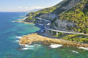 Grand Pacific Drive Sea Cliff Bridge